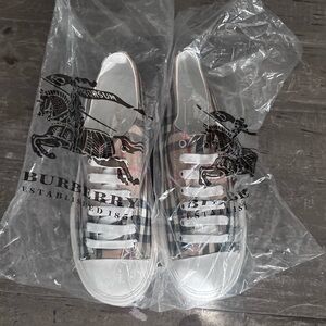Burberry Sneakers